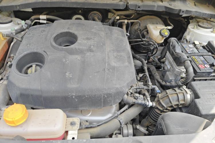 Used CHANGAN OSHAN X7 2020 1.5T Automatic Luxury Version Engine Bay