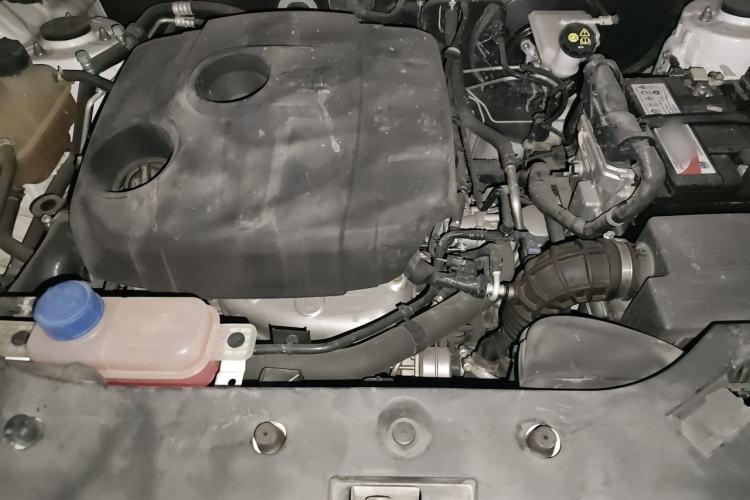 Used CHANGAN OSHAN X7 2020 1.5T Automatic Prestige Edition Engine Bay