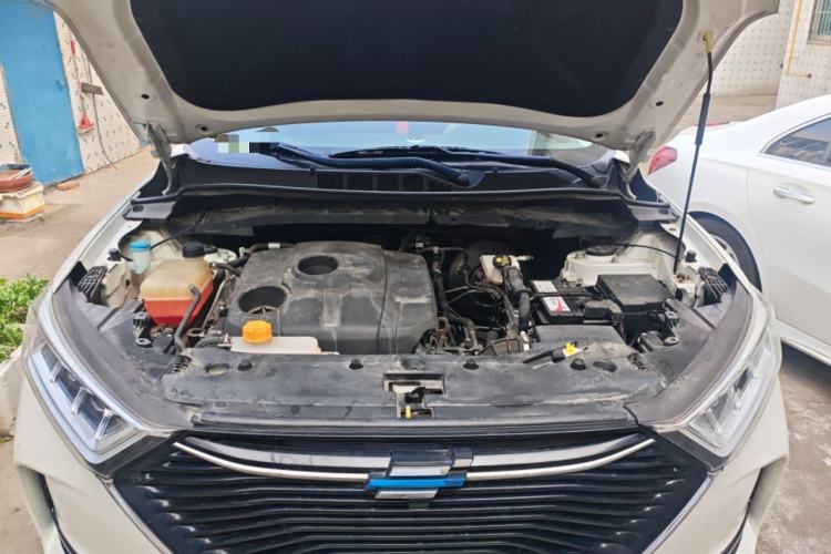 Used CHANGAN OSHAN X7 2020 1.5T Automatic Luxury Version Engine Bay