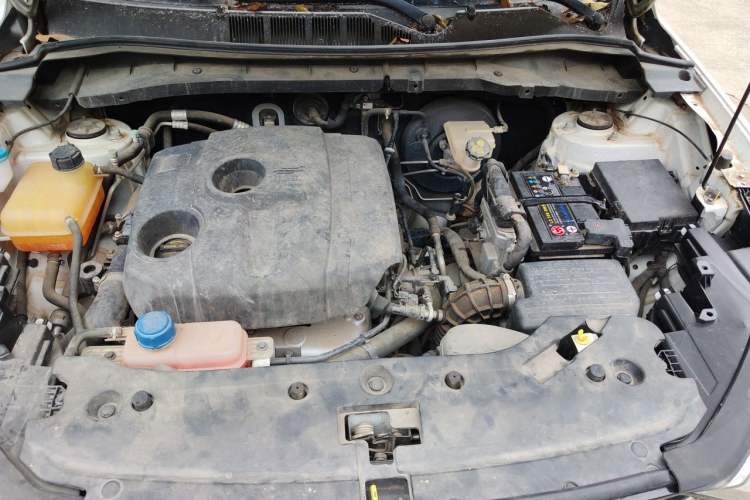 Used CHANGAN OSHAN X7 2020 1.5T Automatic Luxury Version Engine Bay
