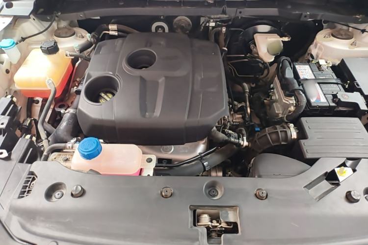 Used CHANGAN OSHAN X7 2020 1.5T Automatic Luxury Model Engine Bay