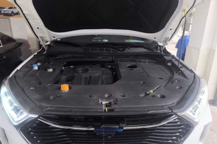 Used CHANGAN OSHAN X7 2020 1.5T Automatic Parking with Facial Recognition – Spacey & Carefree Edition Engine Bay