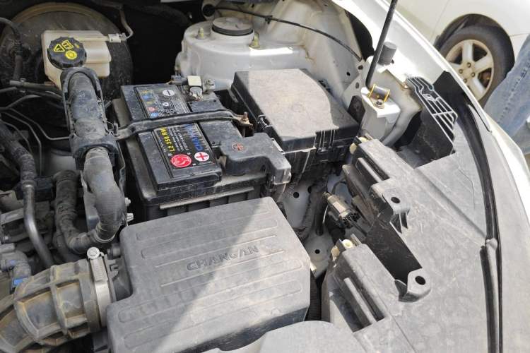 Used CHANGAN OSHAN X7 2020 1.5T Automatic Luxury Version Engine Bay Left