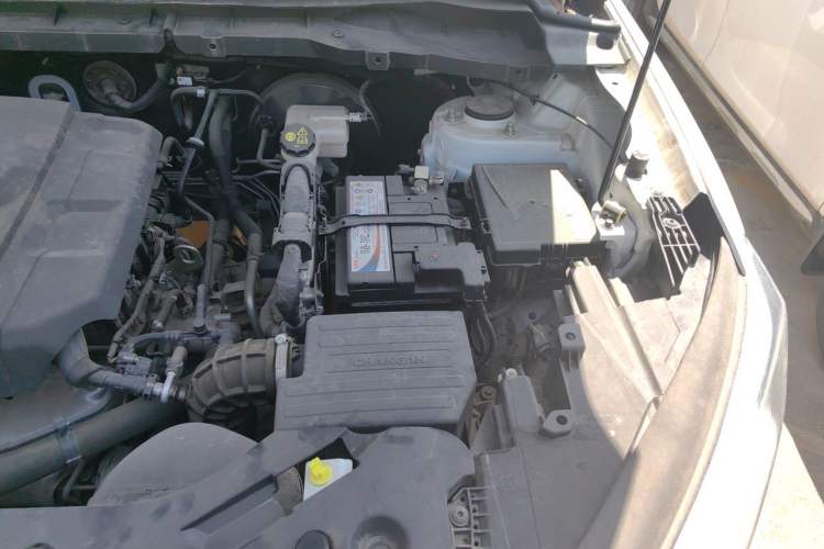 Used CHANGAN OSHAN X7 2020 1.5T Automatic Prestige Edition Engine Bay Left