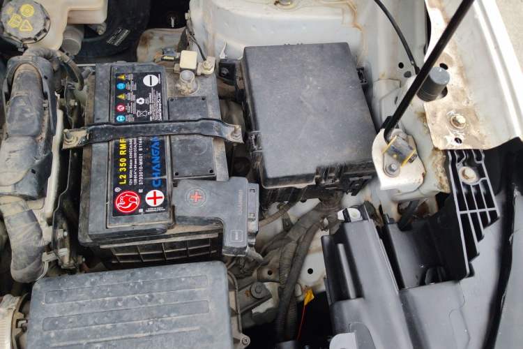 Used CHANGAN OSHAN X7 2020 1.5T Automatic Luxury Version Engine Bay Left