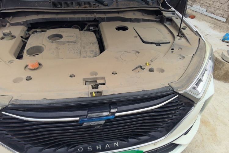 Used CHANGAN OSHAN X7 2020 1.5T Automatic Parking with Facial Recognition – Spacey & Carefree Edition Engine Bay Left