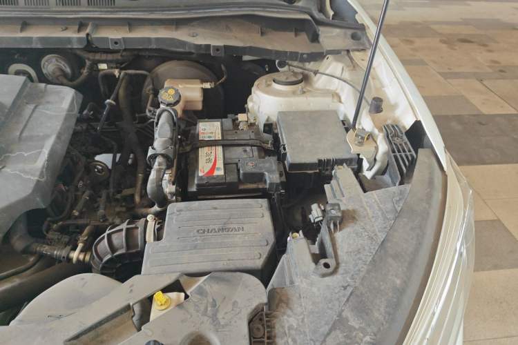 Used CHANGAN OSHAN X7 2020 1.5T Automatic Prestige Edition Engine Bay Left