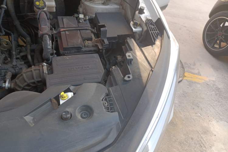 Used CHANGAN OSHAN X7 2020 1.5T Automatic Luxury Version Engine Bay Left