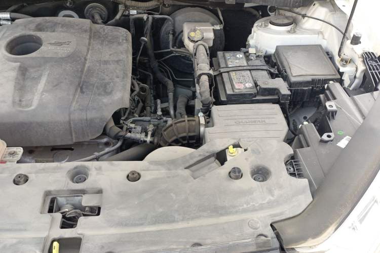 Used CHANGAN OSHAN X7 2020 1.5T Automatic Luxury Version Engine Bay Left