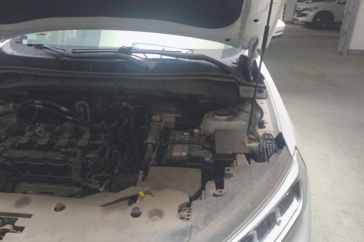 Used CHANGAN OSHAN X7 2020 1.5T Manual Elite Edition Engine Bay Left