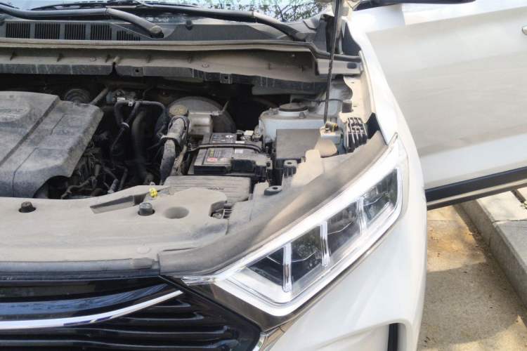 Used CHANGAN OSHAN X7 2020 1.5T Automatic Luxury Version Engine Bay Left