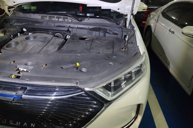 Used CHANGAN OSHAN X7 2020 1.5T Automatic Pilot Edition Engine Bay Left