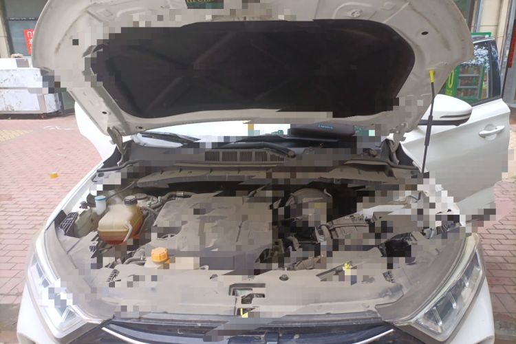 Used CHANGAN OSHAN X7 2020 1.5T Automatic Luxury Model Engine Bay