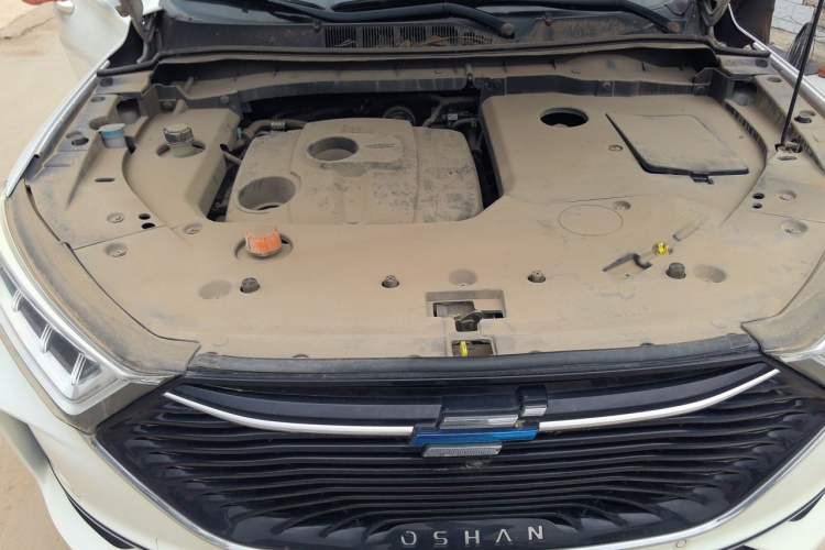 Used CHANGAN OSHAN X7 2020 1.5T Automatic Parking with Facial Recognition – Spacey & Carefree Edition Engine Bay Right