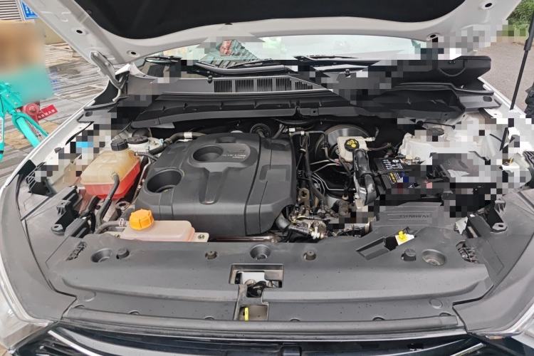 Used CHANGAN OSHAN X7 2020 1.5T Manual Luxury Version Engine Bay