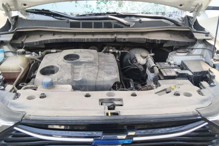 Used CHANGAN OSHAN X7 2020 1.5T Automatic Luxury Version Engine Bay