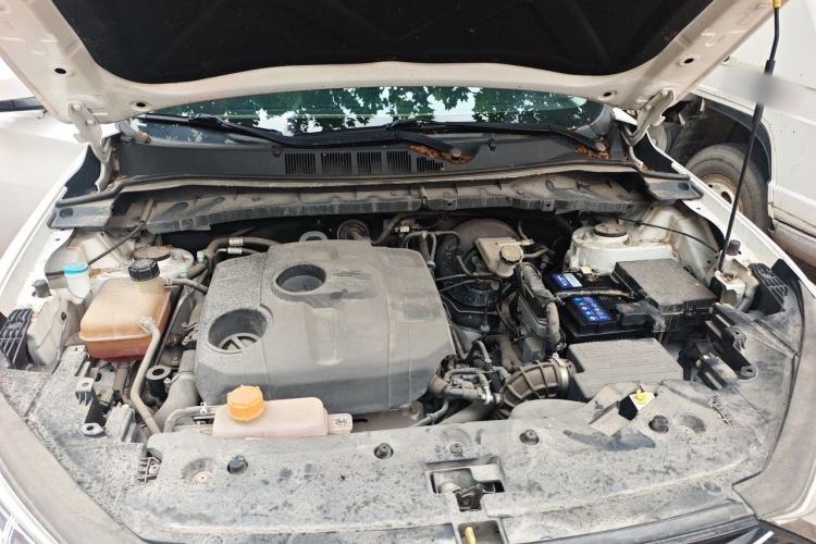 Used CHANGAN OSHAN X7 2020 1.5T Manual Luxury Version Engine Bay