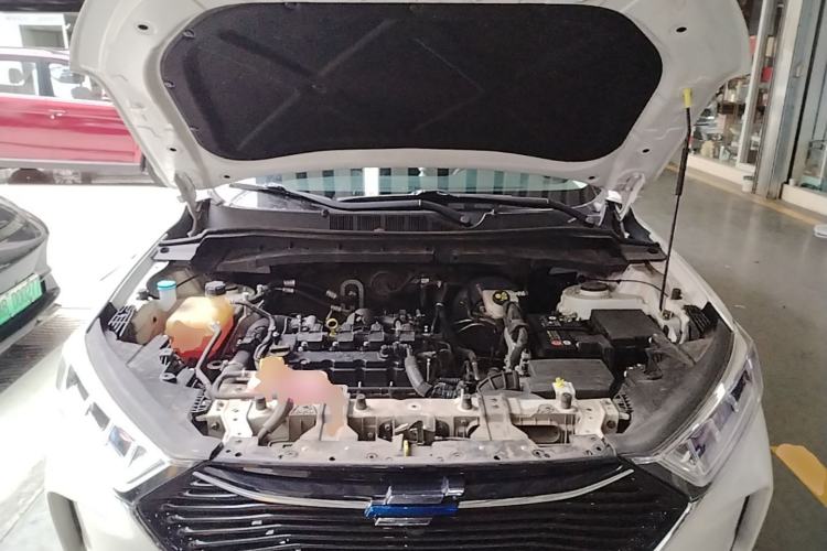 Used CHANGAN OSHAN X7 2020 1.5T Automatic Elite Edition Engine Bay