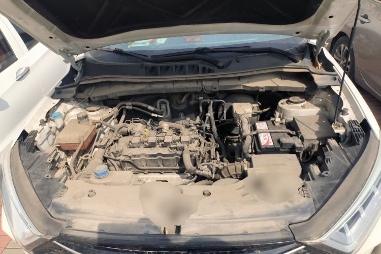 Used CHANGAN OSHAN X7 2020 1.5T Manual Elite Edition Engine Bay