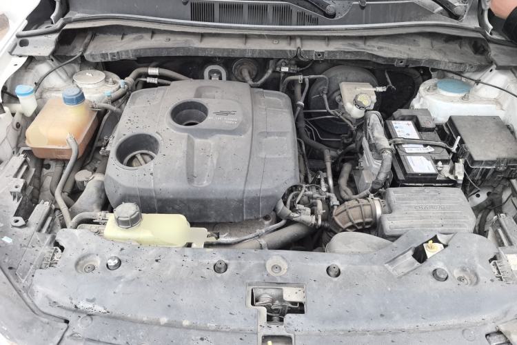 Used CHANGAN OSHAN X7 2020 1.5T Automatic Luxury Version Engine Bay