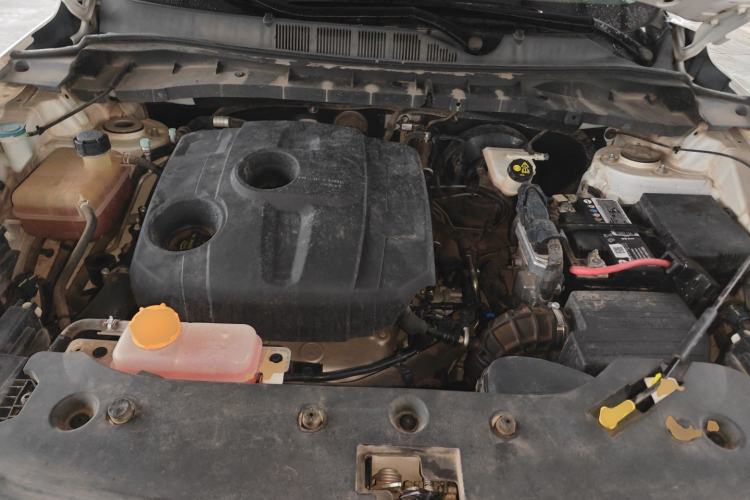 Used CHANGAN OSHAN X7 2020 1.5T Automatic Luxury Model Engine Bay