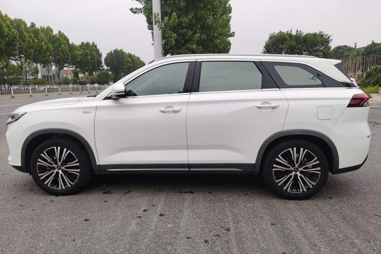 Used CHANGAN OSHAN X7 2020 1.5T Automatic Luxury Version Exterior 3