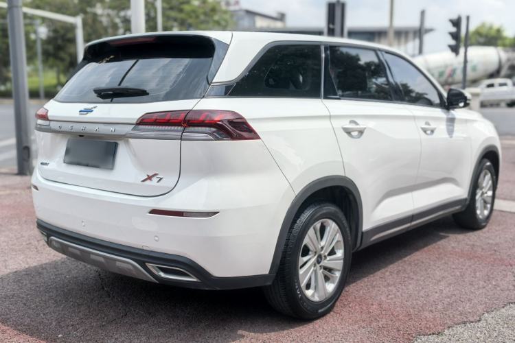 Used CHANGAN OSHAN X7 2020 1.5T Manual Luxury Version Exterior 3