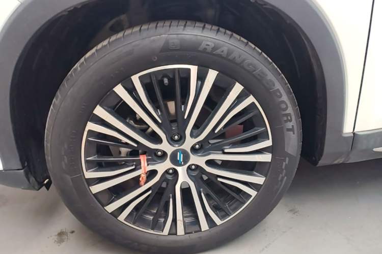 Used CHANGAN OSHAN X7 2020 1.5T Automatic Luxury Model Exterior 4