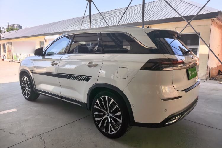Used CHANGAN OSHAN X7 2020 1.5T Automatic Parking with Facial Recognition – Spacey & Carefree Edition Exterior 4
