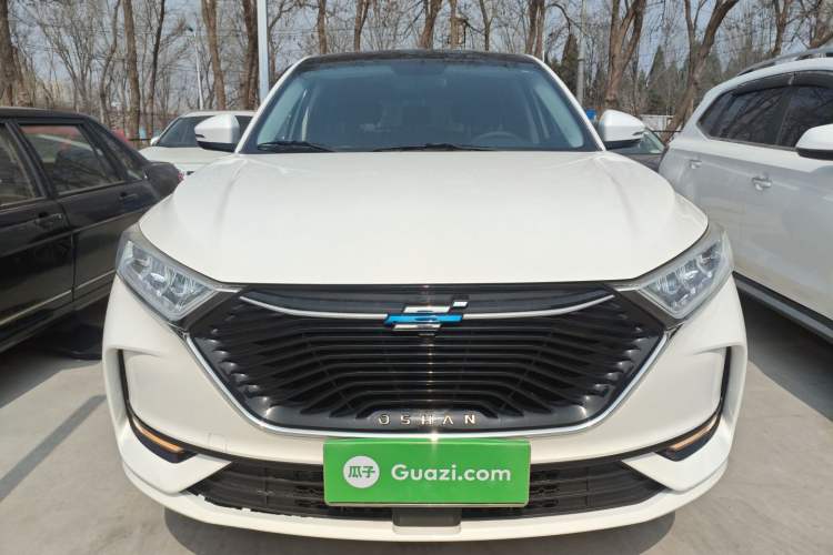 Used CHANGAN OSHAN X7 2020 1.5T Automatic Luxury Version Front
