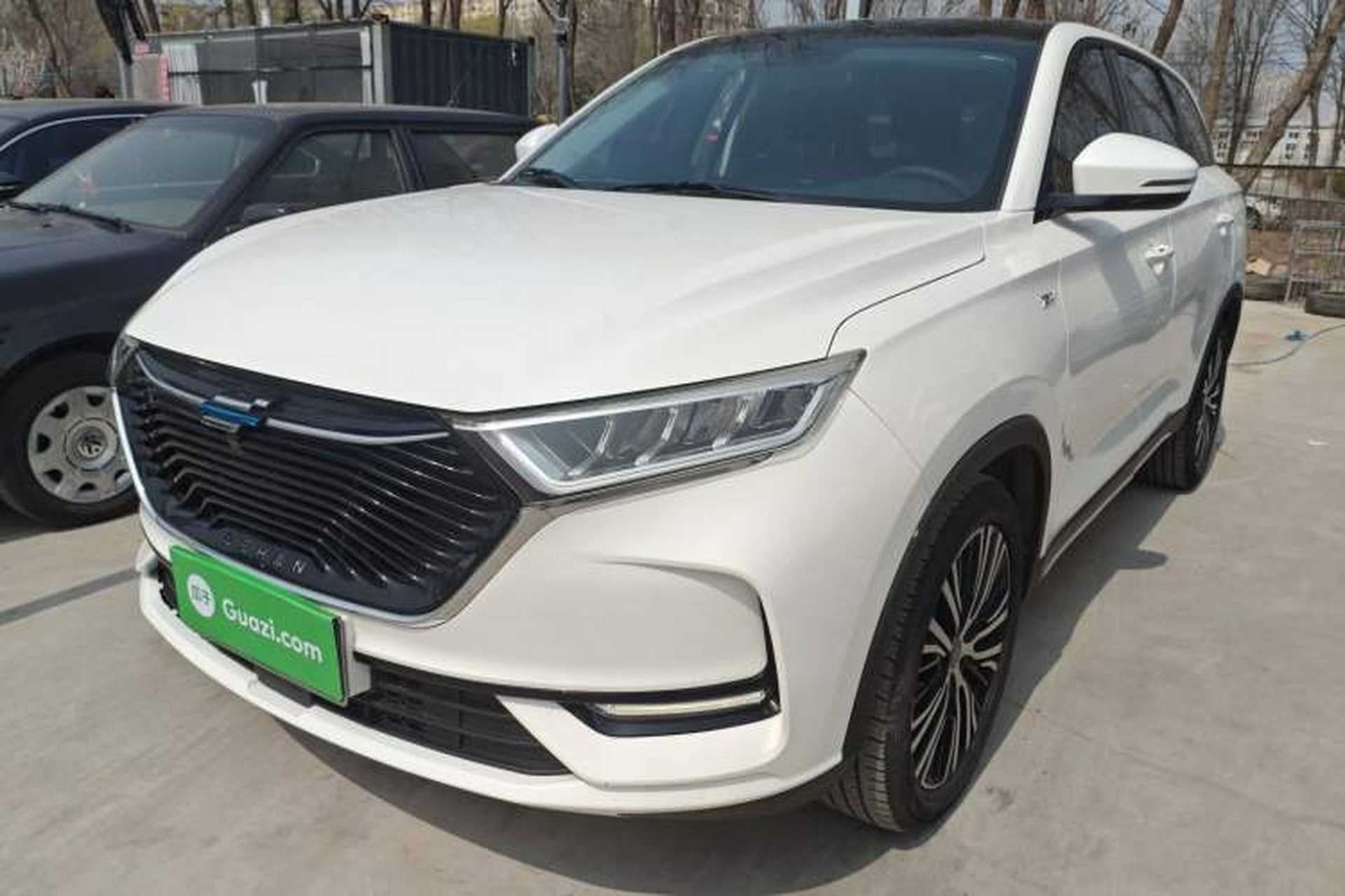 Used CHANGAN OSHAN X7 2020 1.5T Automatic Luxury Version Front Left 45 Deg