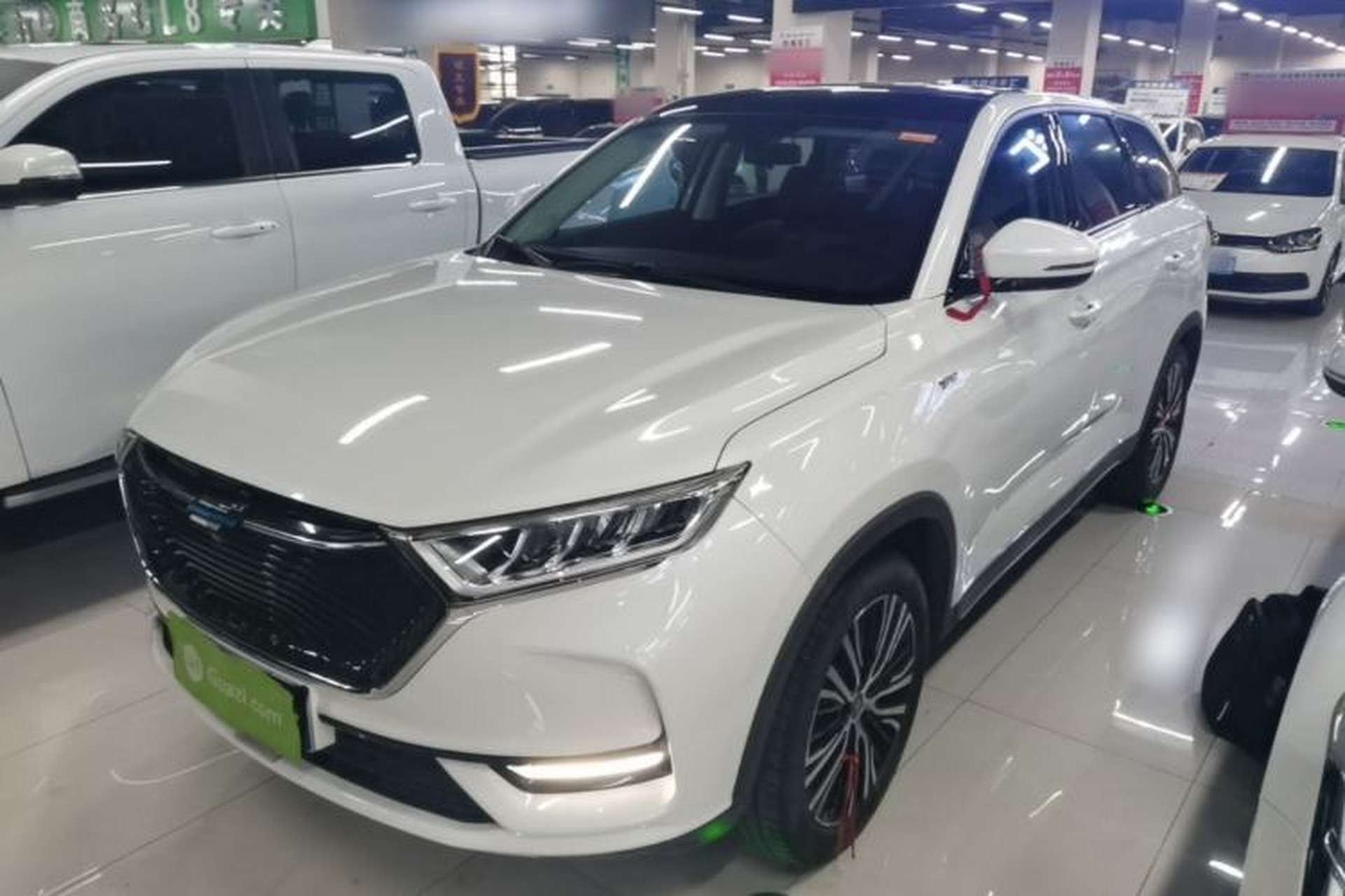 Used CHANGAN OSHAN X7 2020 1.5T Automatic Luxury Version Front Left 45 Deg