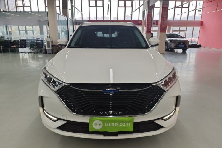 Used CHANGAN OSHAN X7 2020 1.5T Automatic Pilot Edition Front