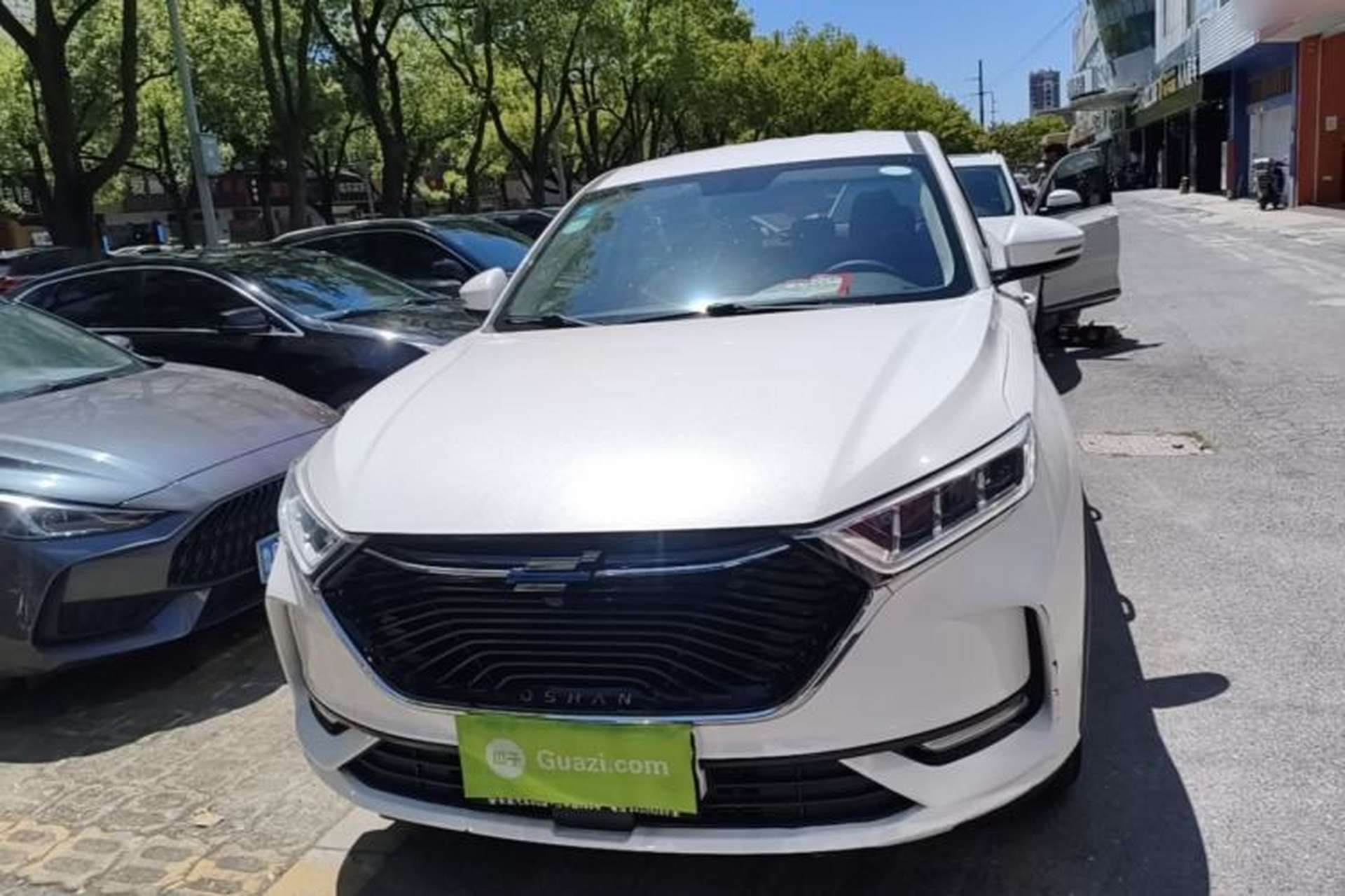 Used CHANGAN OSHAN X7 2020 1.5T Automatic Elite Edition Front