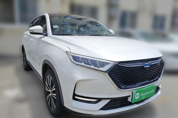 Used CHANGAN OSHAN X7 2020 1.5T Automatic Luxury Version Front Right 45 Deg