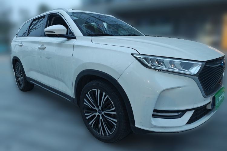 Used CHANGAN OSHAN X7 2020 1.5T Automatic Prestige Edition Front Right 45 Deg