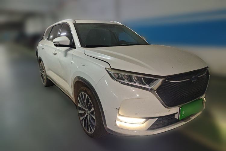 Used CHANGAN OSHAN X7 2020 1.5T Automatic Parking with Facial Recognition – Spacey & Carefree Edition Front Right 45 Deg