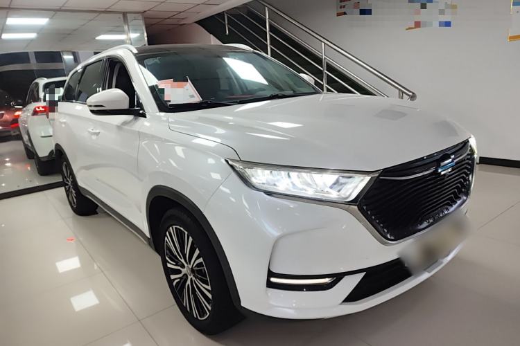 Used CHANGAN OSHAN X7 2020 1.5T Automatic Luxury Version Front Right 45 Deg