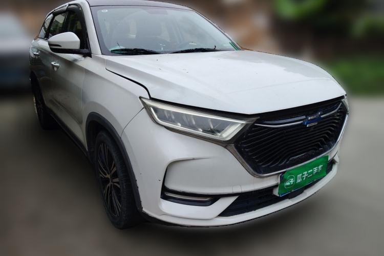 Used CHANGAN OSHAN X7 2020 1.5T Automatic Luxury Version Front Right 45 Deg