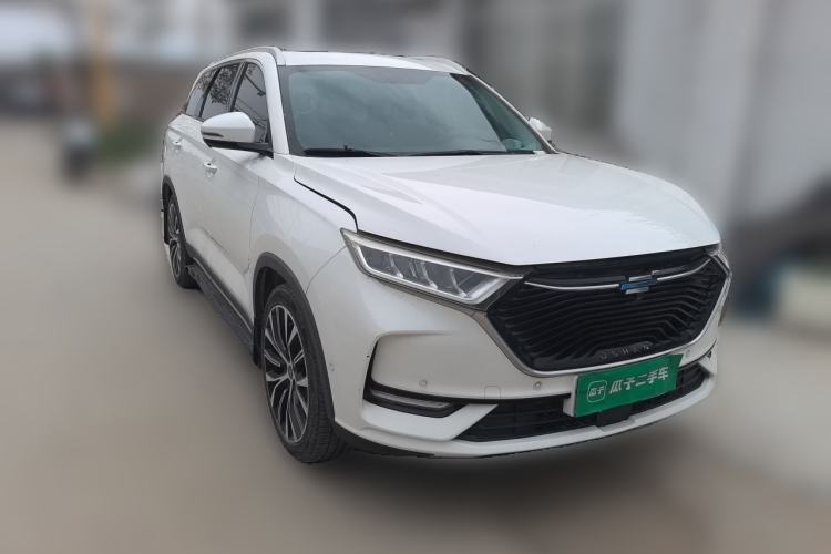 Used CHANGAN OSHAN X7 2020 1.5T Automatic Parking with Facial Recognition – Spacey & Carefree Edition Front Right 45 Deg