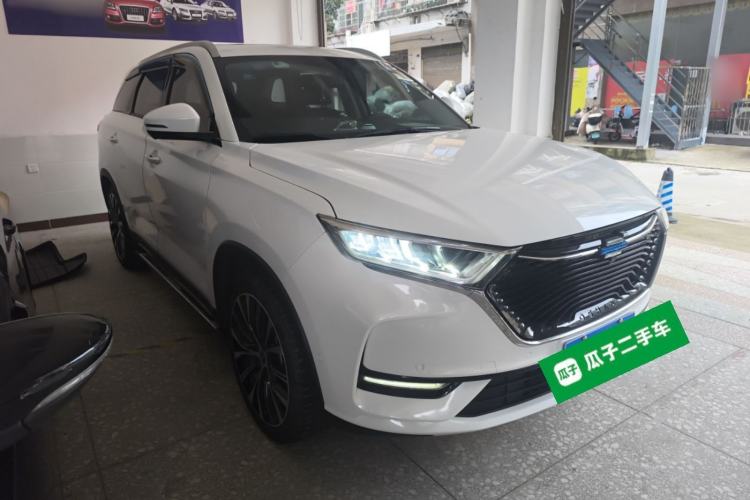 Used CHANGAN OSHAN X7 2020 1.5T Automatic Parking with Facial Recognition – Spacey & Carefree Edition Front Right 45 Deg