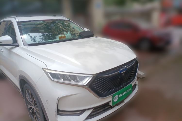 Used CHANGAN OSHAN X7 2020 1.5T Automatic Luxury Model Front Right 45 Deg