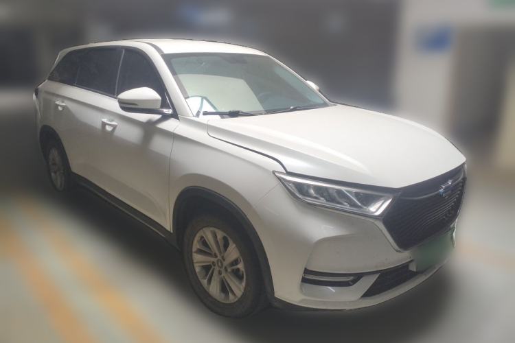 Used CHANGAN OSHAN X7 2020 1.5T Manual Elite Edition Front Right 45 Deg