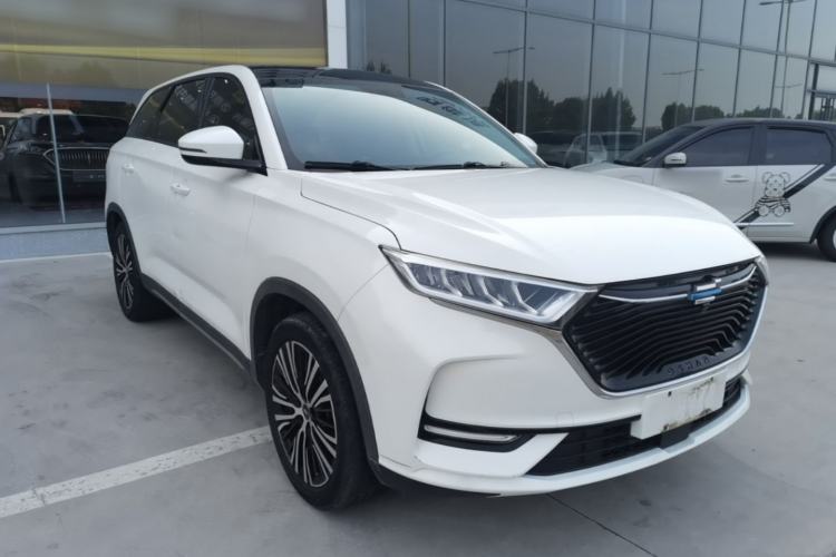 Used CHANGAN OSHAN X7 2020 1.5T Automatic Luxury Version Front Right 45 Deg