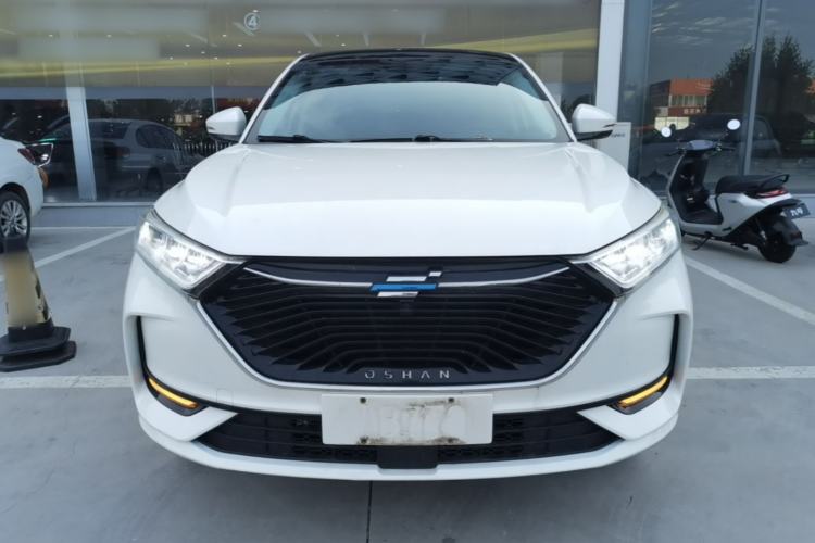 Used CHANGAN OSHAN X7 2020 1.5T Automatic Luxury Version Front