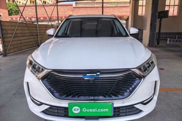 Used CHANGAN OSHAN X7 2020 1.5T Automatic Parking with Facial Recognition – Spacey & Carefree Edition Front
