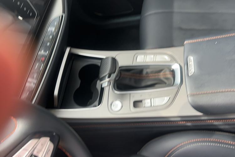 Used CHANGAN OSHAN X7 2020 1.5T Automatic Luxury Version Gear Lever