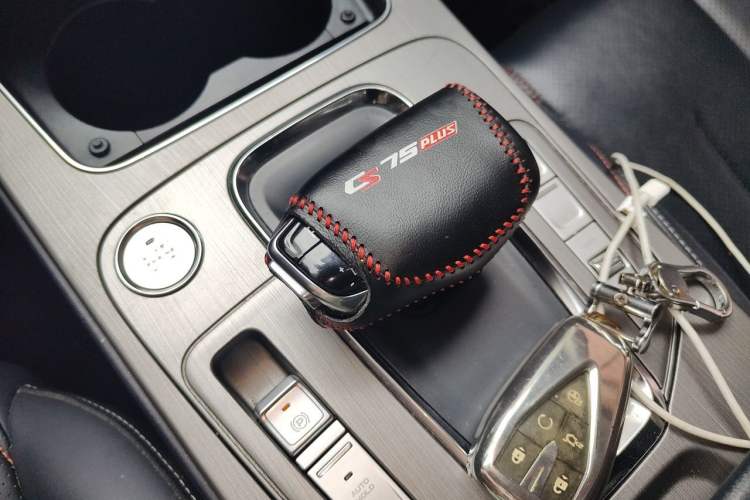 Used CHANGAN OSHAN X7 2020 1.5T Automatic Flagship Edition Gear Lever