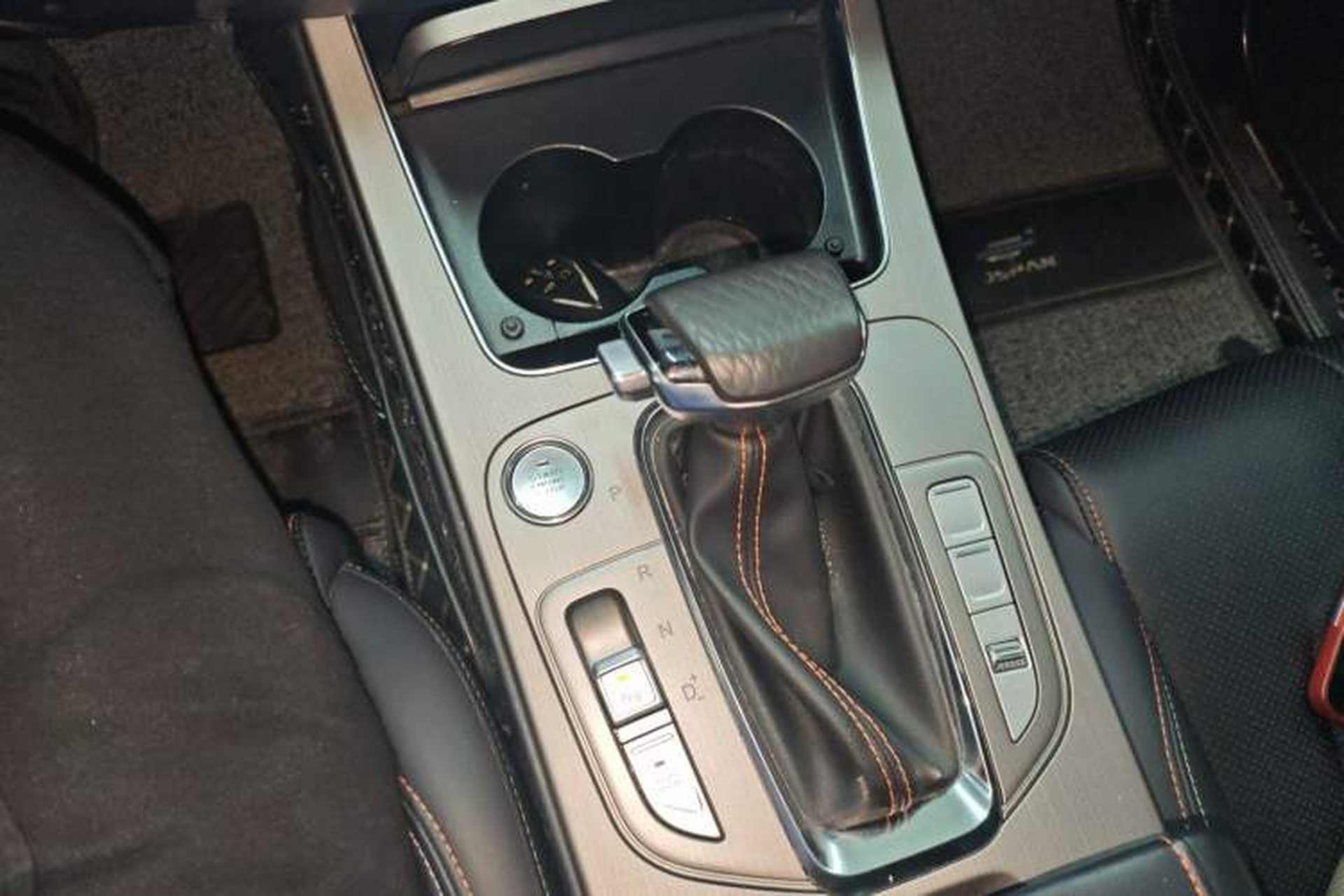 Used CHANGAN OSHAN X7 2020 1.5T Automatic Pilot Edition Gear Lever
