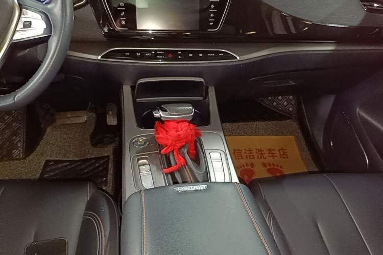 Used CHANGAN OSHAN X7 2020 1.5T Automatic Luxury Version Gear Lever